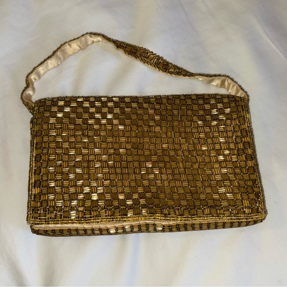 Elegant Vintage Gold Woven Clutch Bag